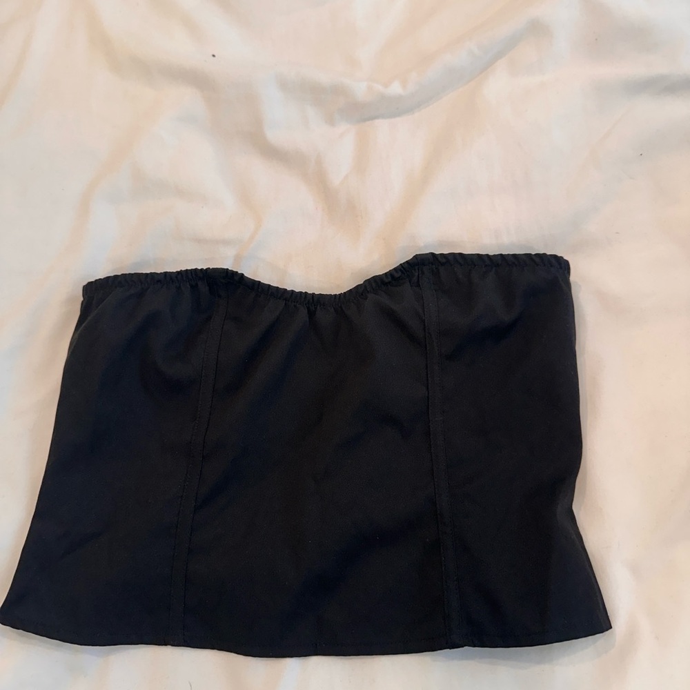 PrettyLittleThing Black Zip-Up Top
